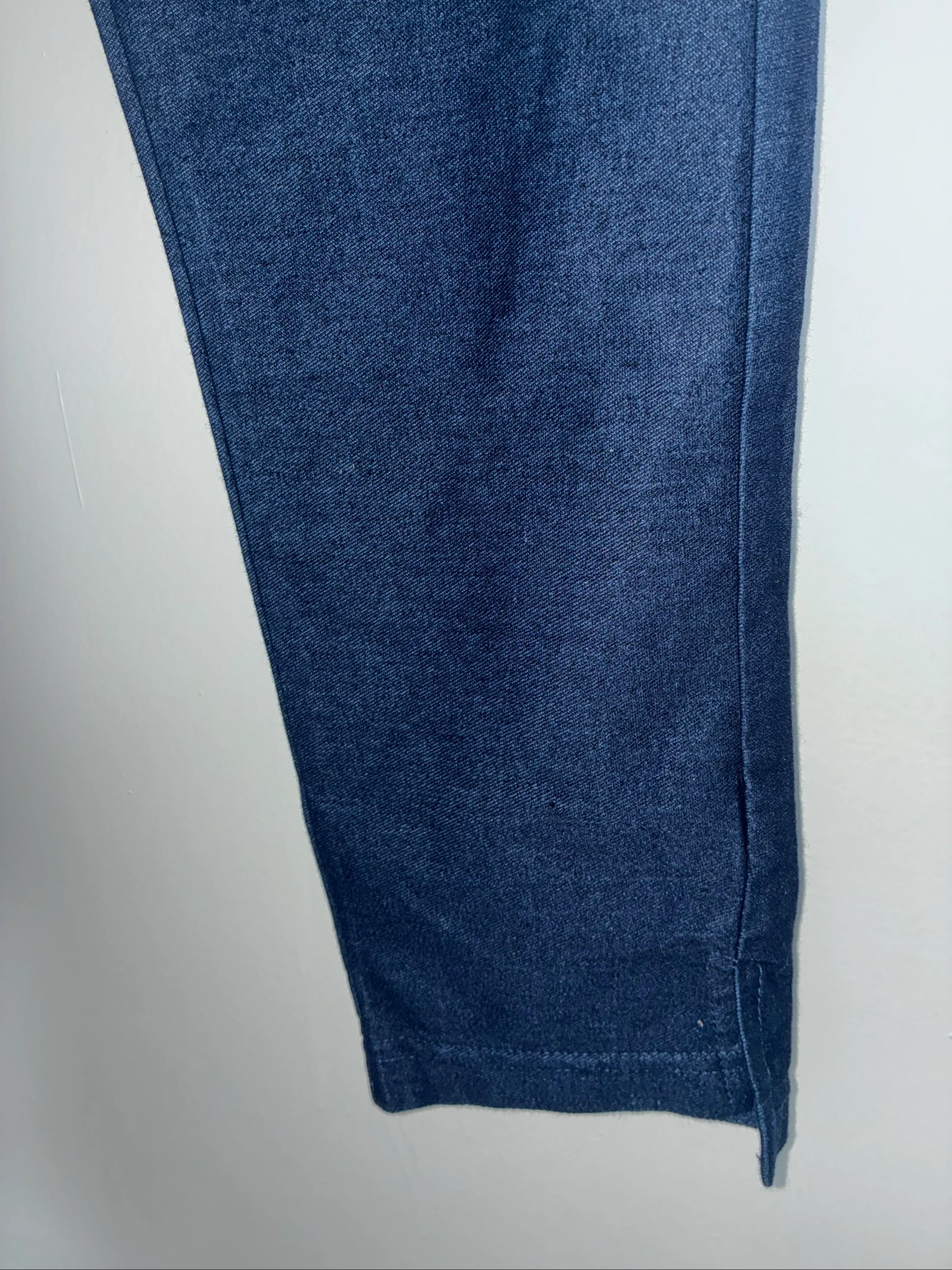 Legging Capri azul-marinha com fenda P – photo 15